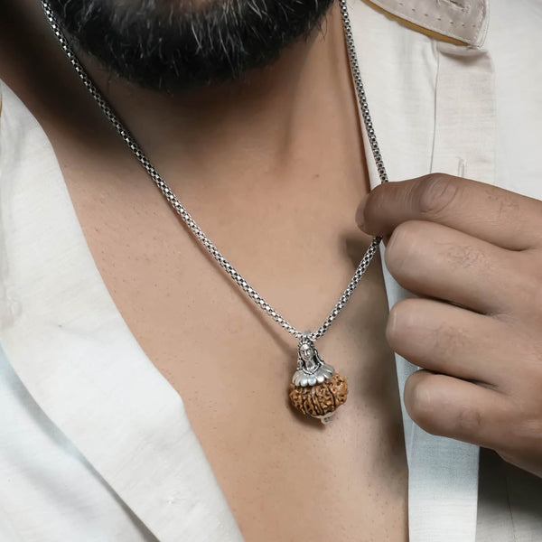 Adiyogi Pendant (12 Mukhi Nepali Rudraksha)